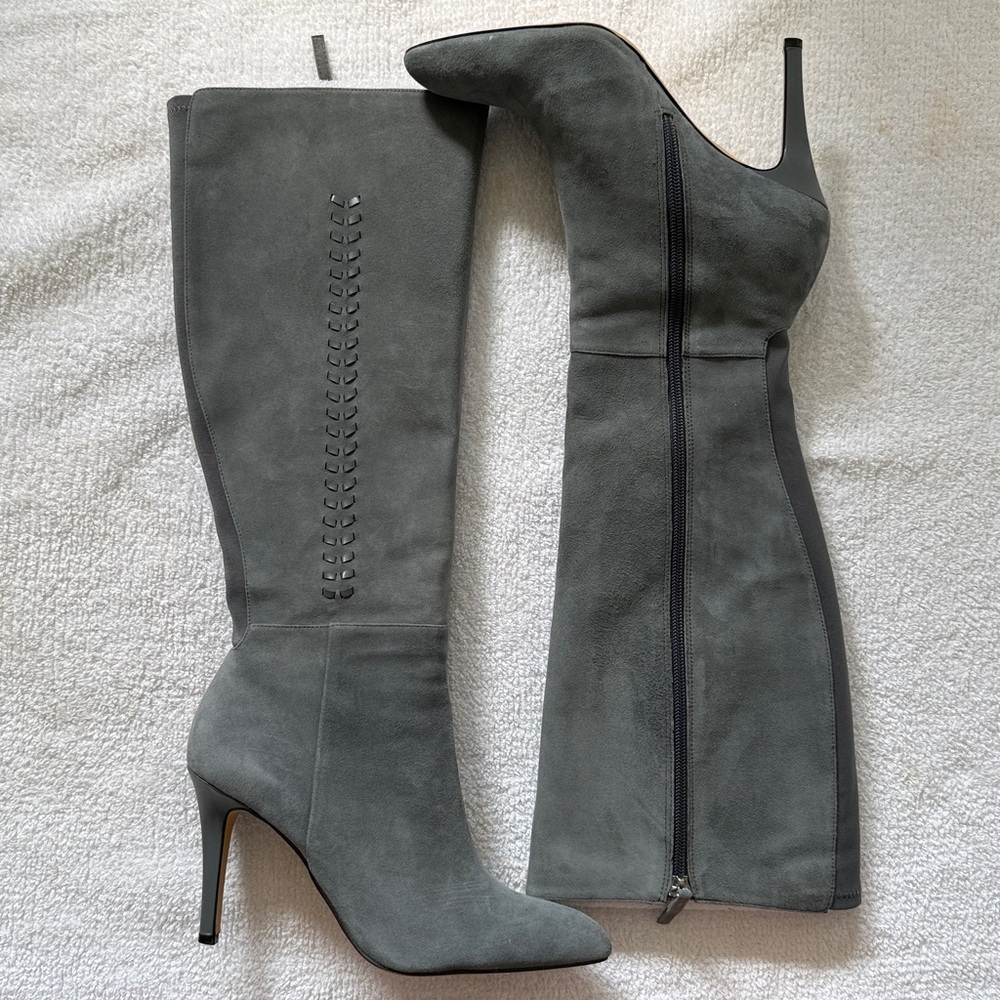 White House Black Market heeled boot with beautiful deatails.